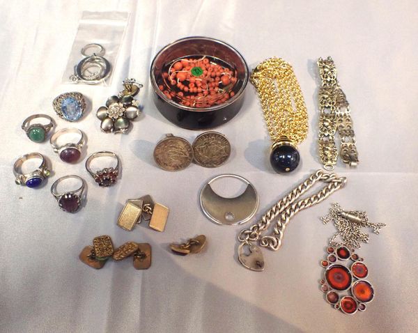 AN ENAMELLED SILVER PENDANT