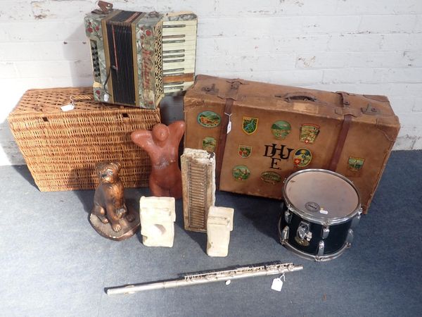 A QUANTITY OF SUNDRIES