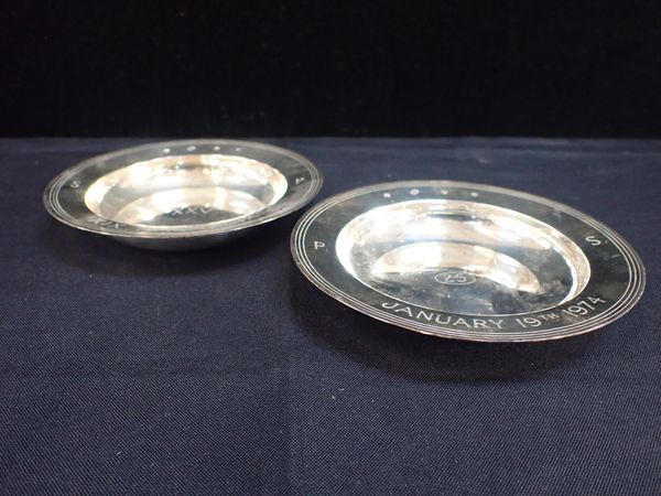 A PAIR OF SILVER DISHES BY FRANCIS HOWARD, SHEFFIELD 1997