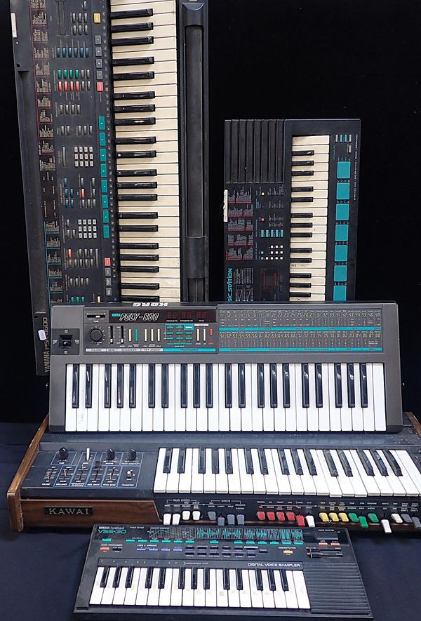 A 'KORG POLY-800' KEYBOARD