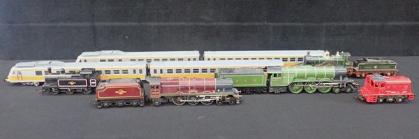 SIX LOCOMOTIVES 00 GAUGE