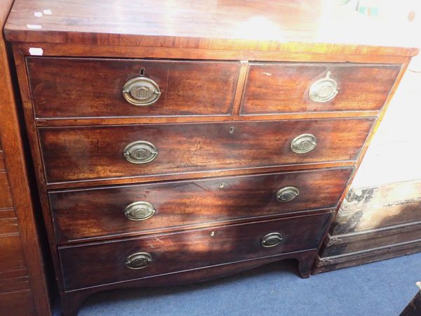 A GEORGE III MAHOGANY CHEST OF DRAWERS