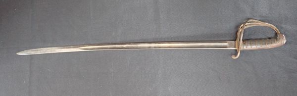 A ROYAL ARTILLERY OFFICER'S SWORD