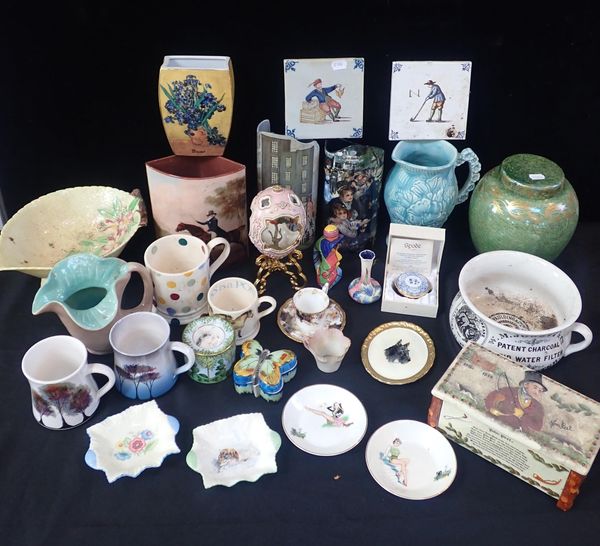 A QUANTITY OF CERAMICS