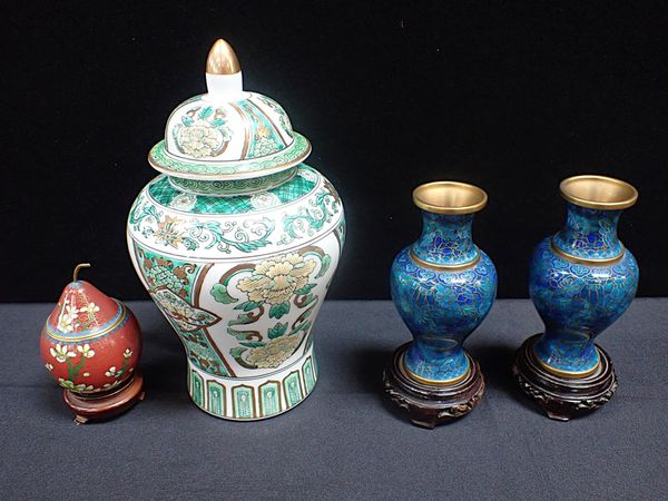 A PAIR OF CLOISONNE VASES, WITH CARVED WOOD STANDS