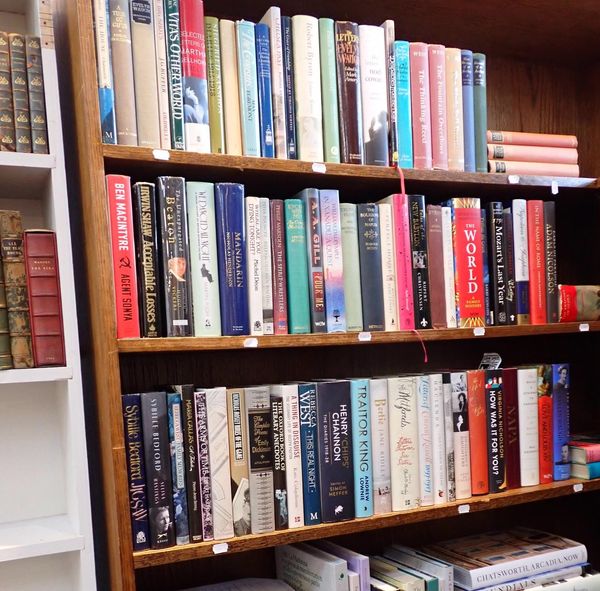 A QUANTITY OF BIOGRAPHICAL BOOKS