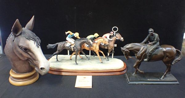 'GOING TO THE POST' BORDER FINE ARTS RACING FIGURE