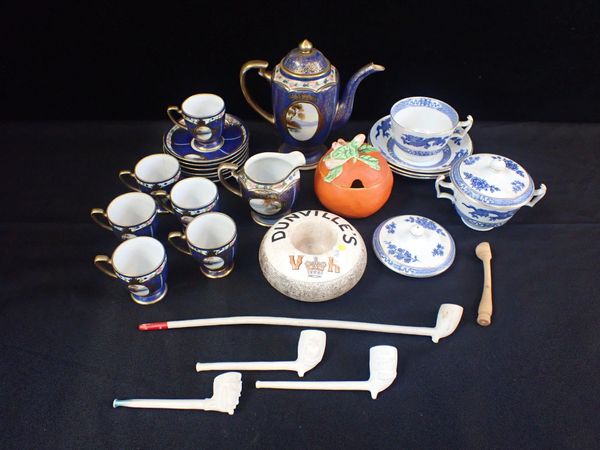 A NORITAKE PART COFFEE SET, BLUE AND GILT
