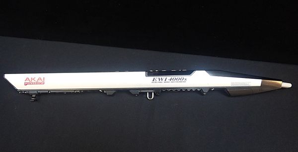 AN AKAI PROFESSIONAL EWI 4000s ELECTRIC WIND INSTRUMENT