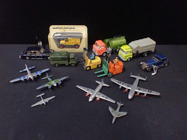 A COLLECTION OF DINKY DIECAST TOYS