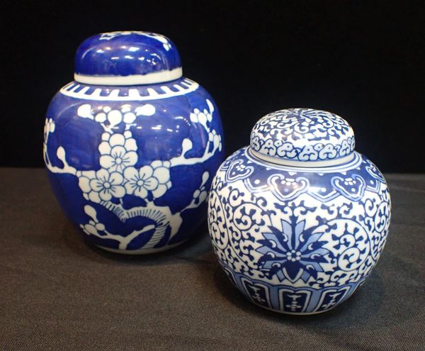 CHINESE BLUE AND WHITE GINGER JAR