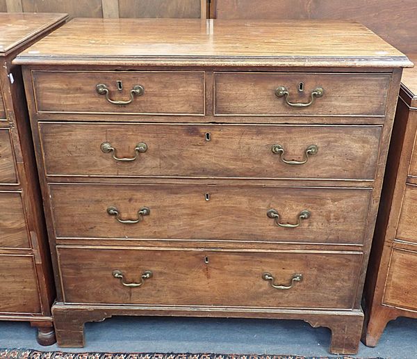 A GEORGE III MAHOGANY CHEST OF DRAWERS