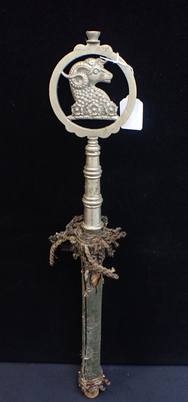 A 19TH CENTURY FRIENDLY SOCIETY STYLE PROCESSIONAL STAFF