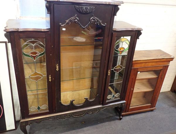 AN EDWARDIAN DISPLAY CABINET WITH LEADED PANELS