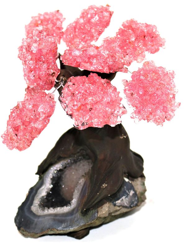 A rose quartz tree with nine petals 14cm high