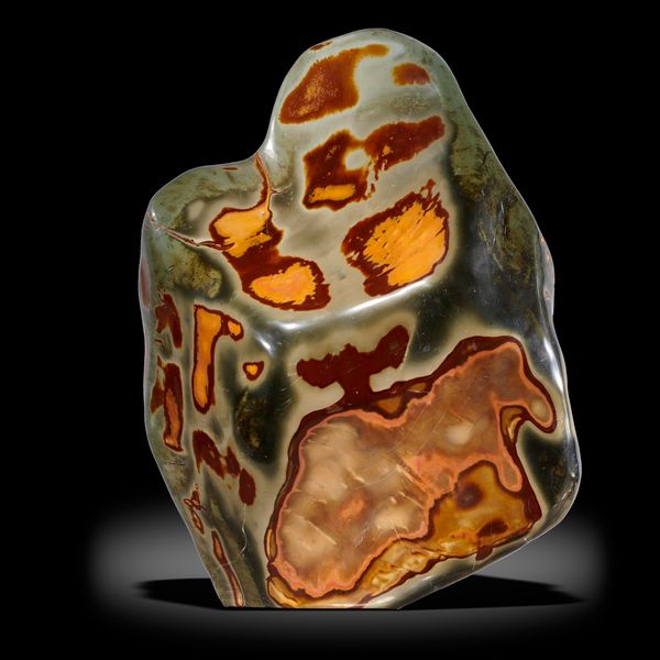 A jasper freeform Madagascar 42cm high