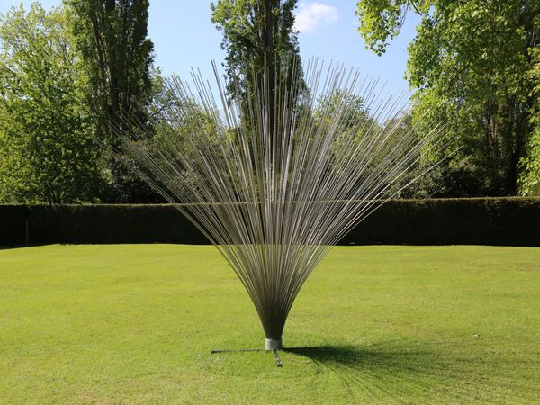 Richard Cresswell Wave Steel and stainless steel, 276 rods 310cm high by 320cm wide by 320cm deep