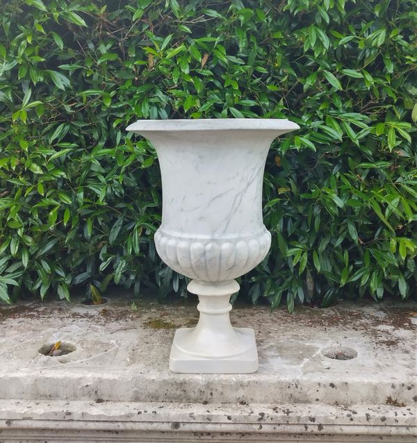 Similar pair of carved white marble urns  (ONLY ONE ITEM NOT A PAIR)