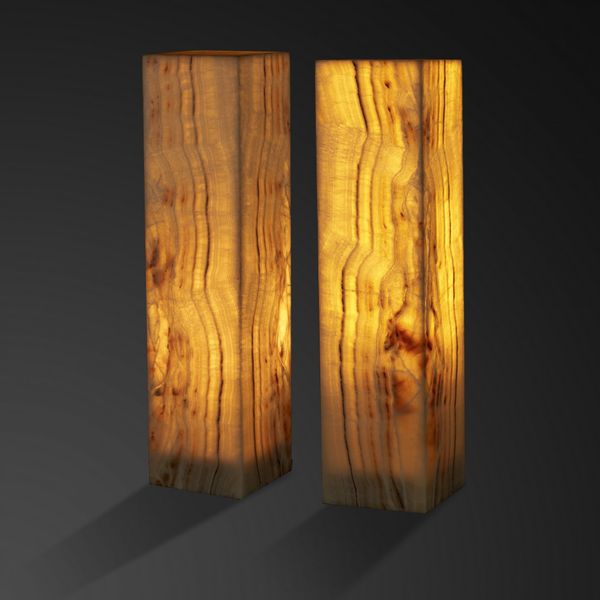 A pair of Onyx lights