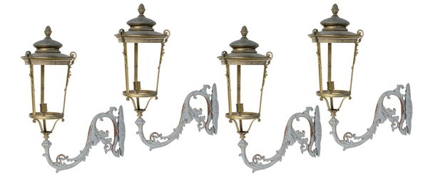 Two pairs of impressive brass/bronze wall lanterns with cast iron brackets