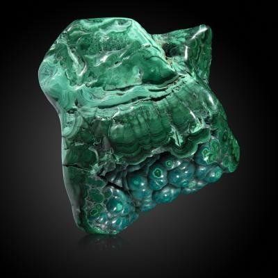 A malachite freeform Congo 14cm high